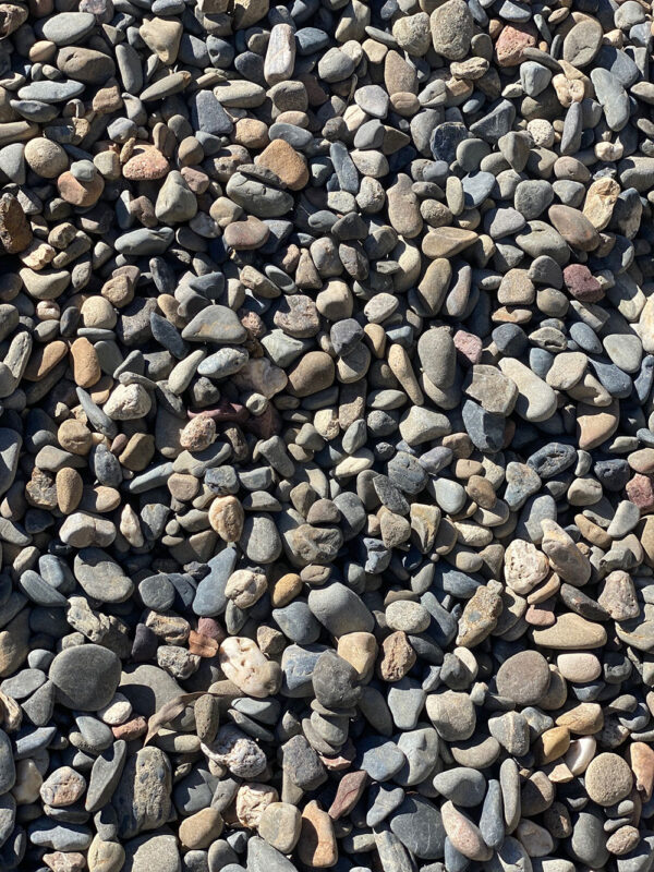 Grey River Pebbles – 20mm